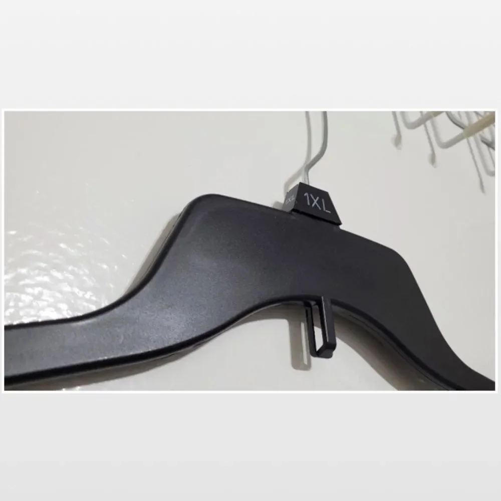 25 Commercial Hangers Adult Various Black Silver